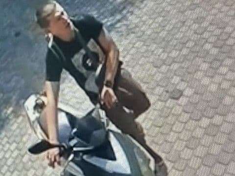 Knurów szuka sprawcy kradzieży motoroweru RSD-430/5075/26. Policja publikuje wizerunek — Gliwice